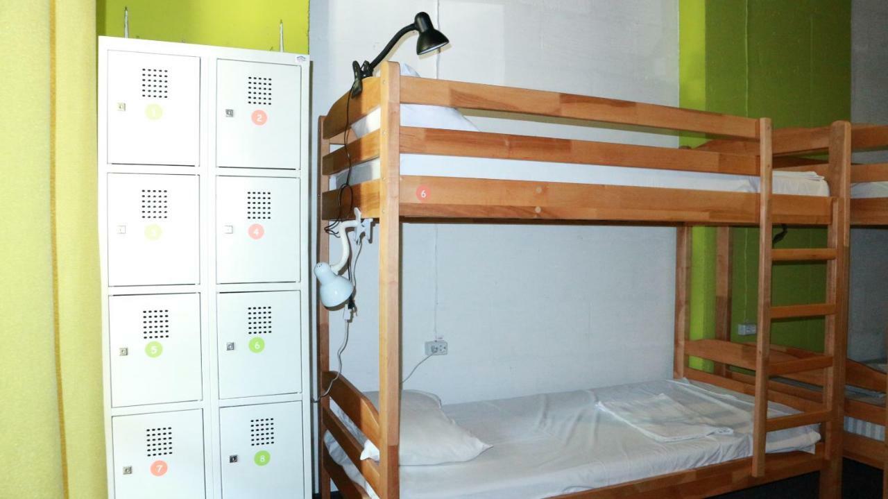 Happy Hostel Kiev Exterior foto
